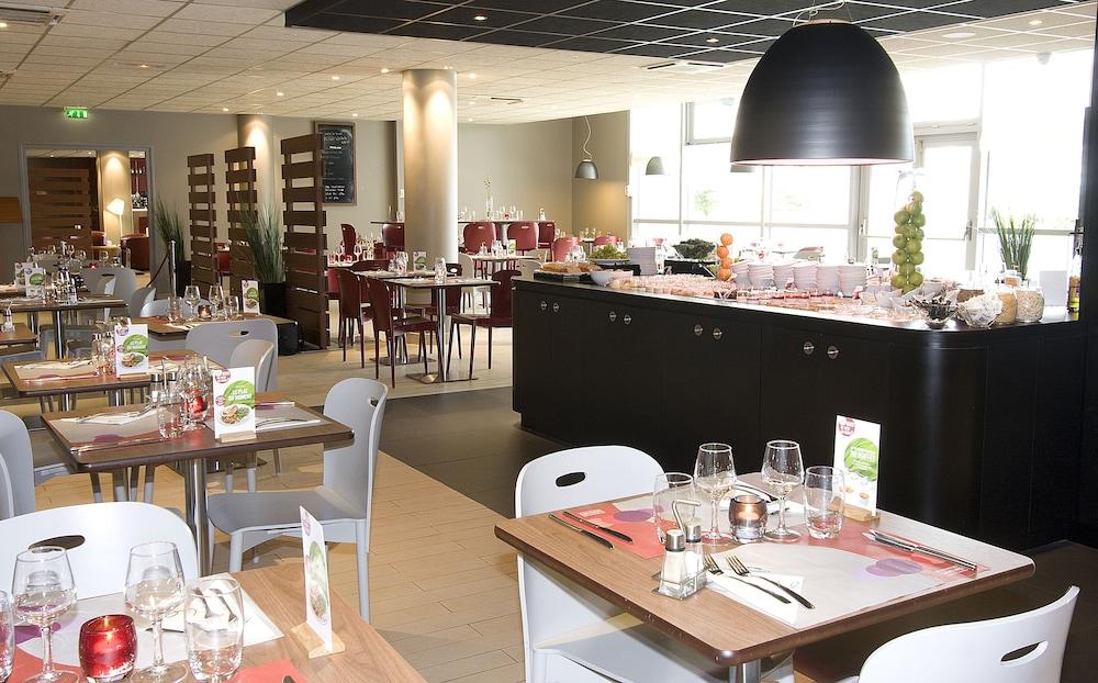 Campanile Paris Cdg Airport Villepinte Roissy-en-France Restaurant photo